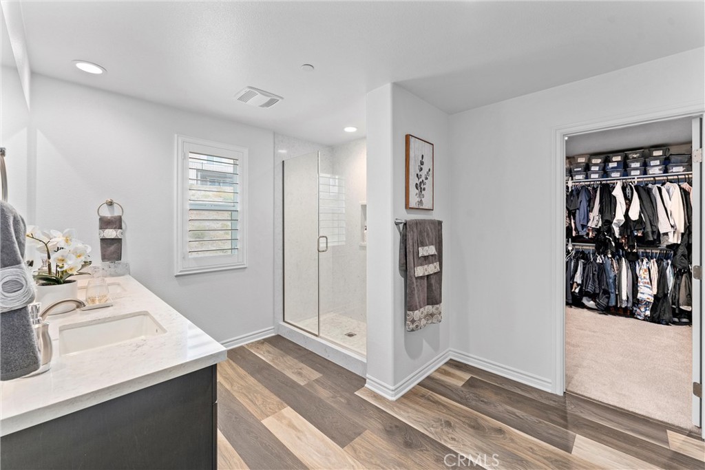11636 Wandering Way