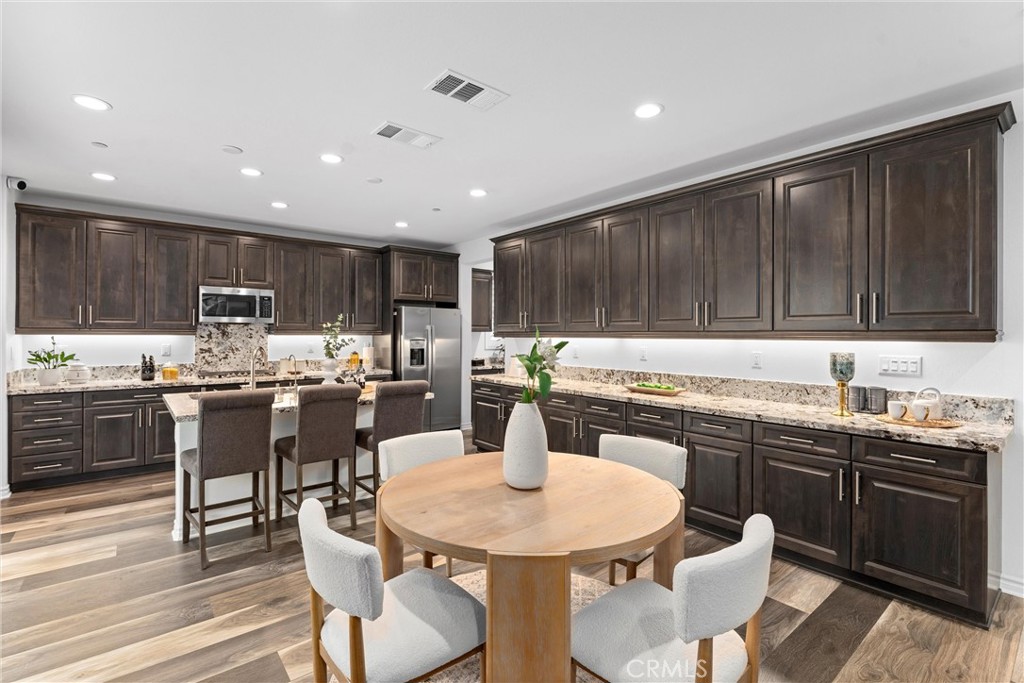 11636 Wandering Way