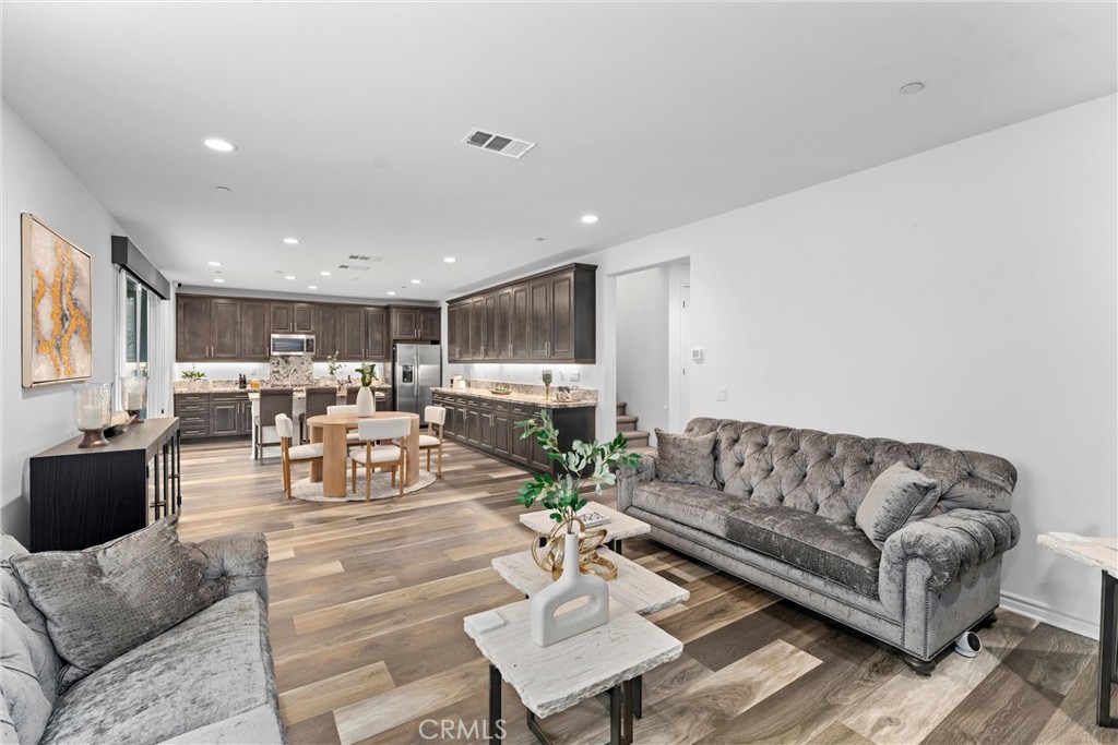 11636 Wandering Way