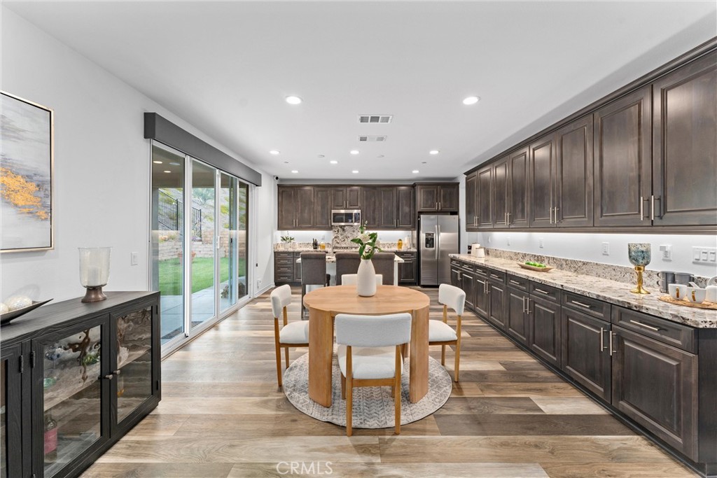 11636 Wandering Way