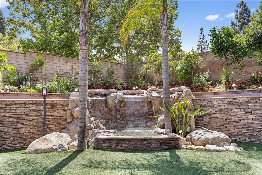 1202 Duke Lane