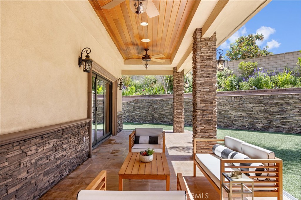1202 Duke Lane
