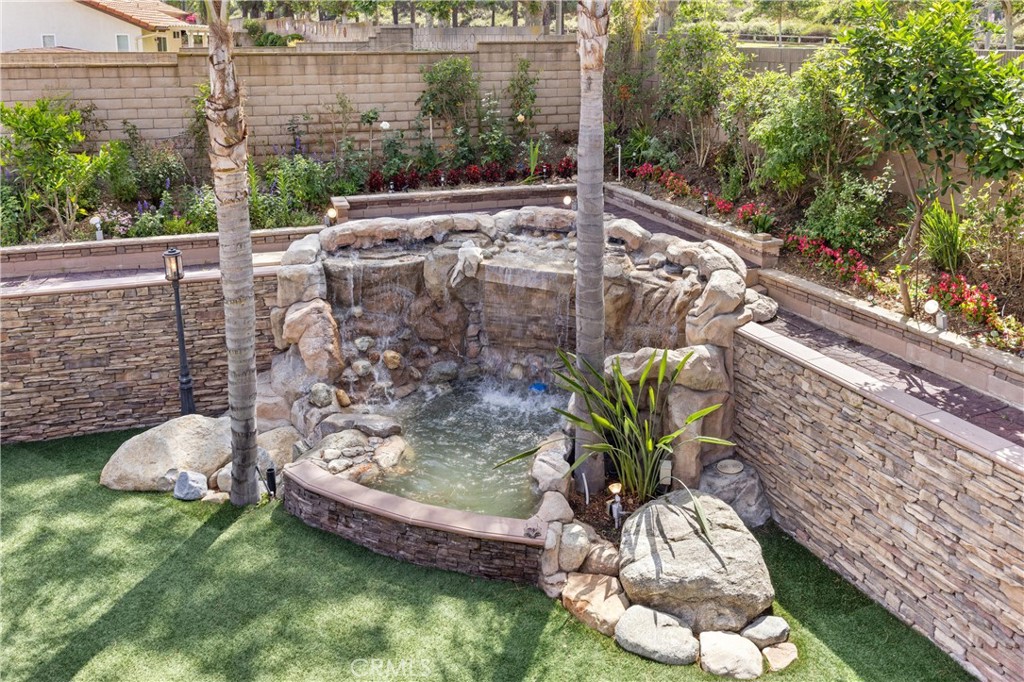 1202 Duke Lane