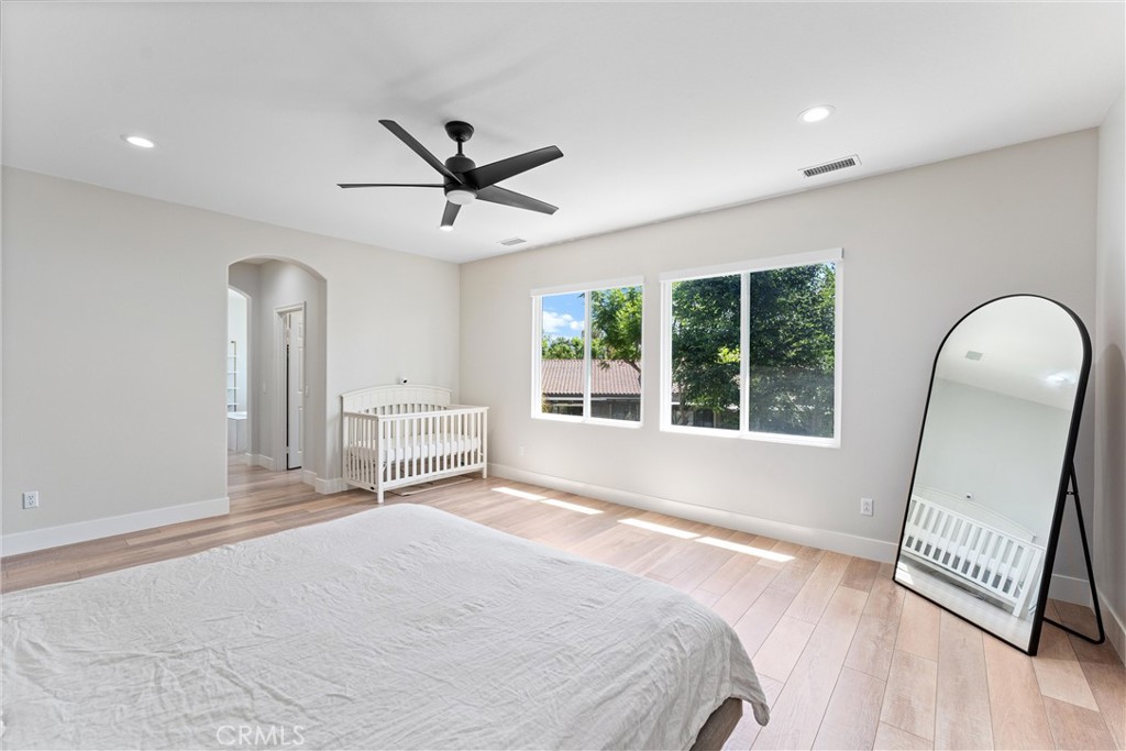 2580 Pearblossom Street