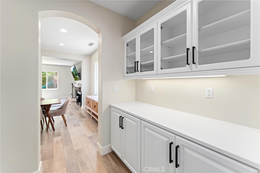 2580 Pearblossom Street