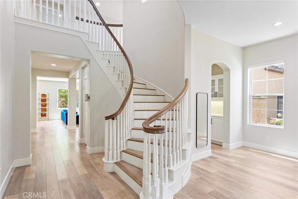 2580 Pearblossom Street