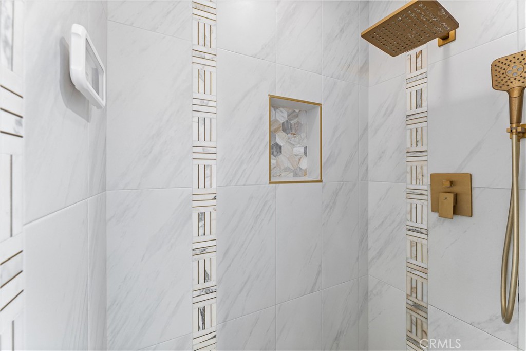 2580 Pearblossom Street