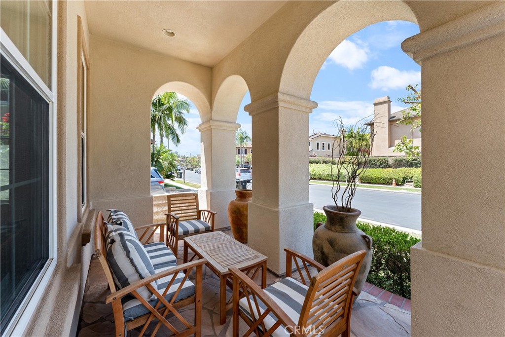 2580 Pearblossom Street