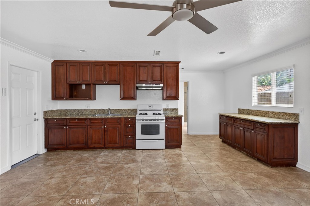 8720 Villa Drive