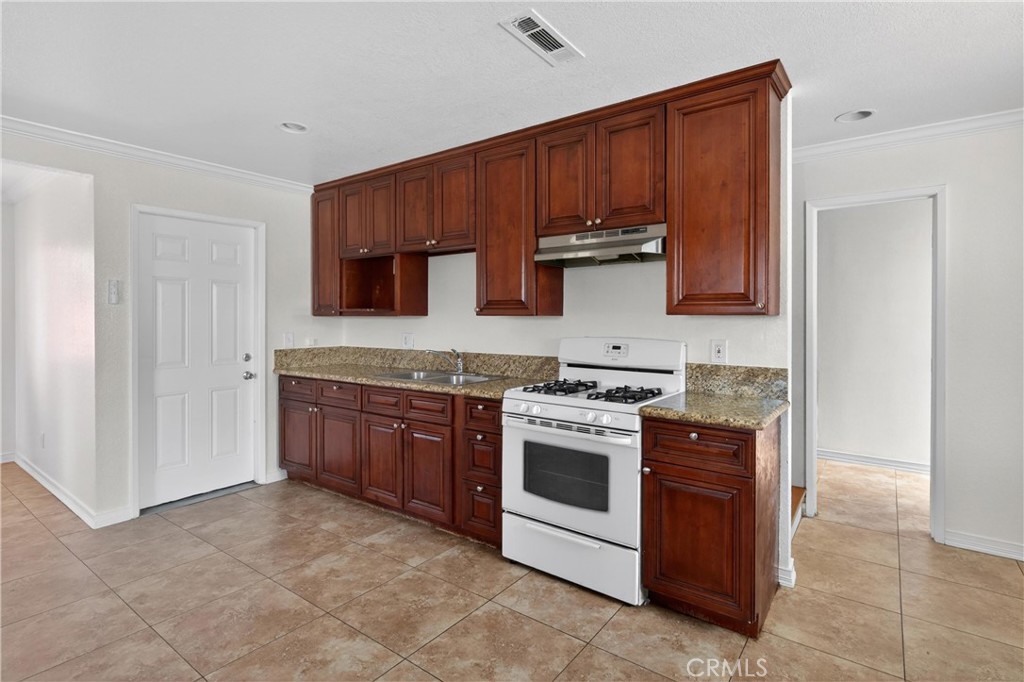 8720 Villa Drive