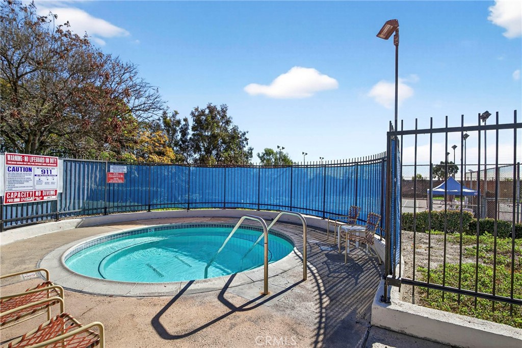 13602 La Jolla