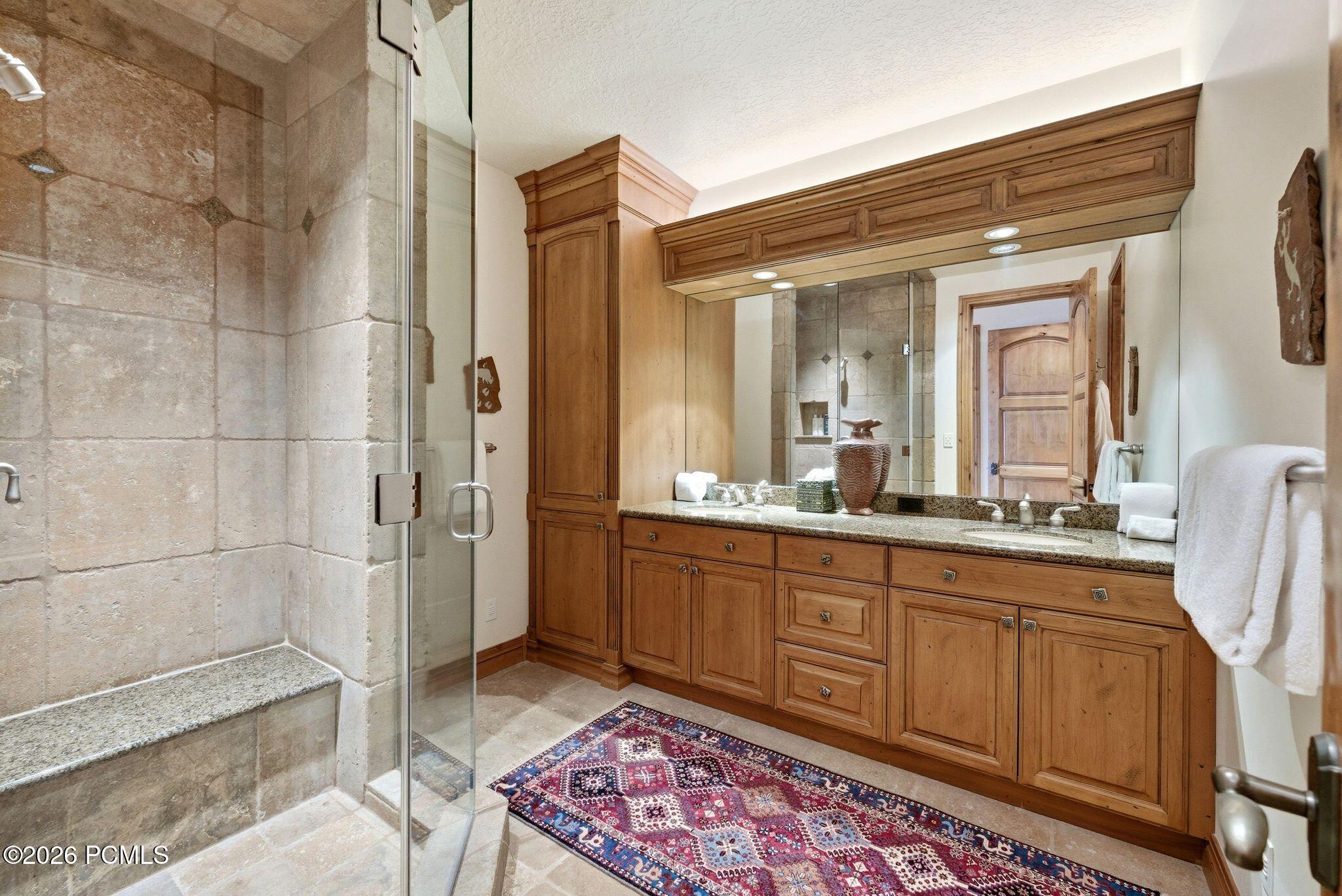 9968 Summit View Drive