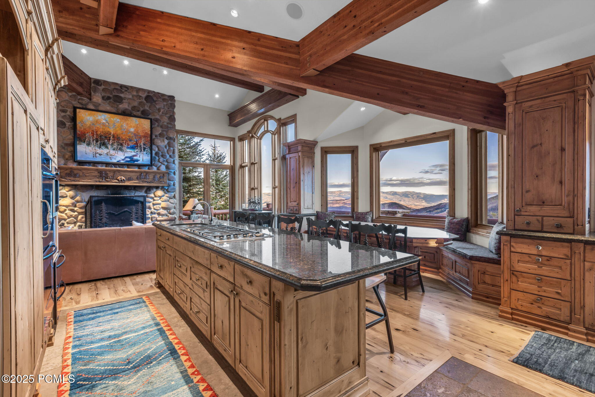 9968 Summit View Drive