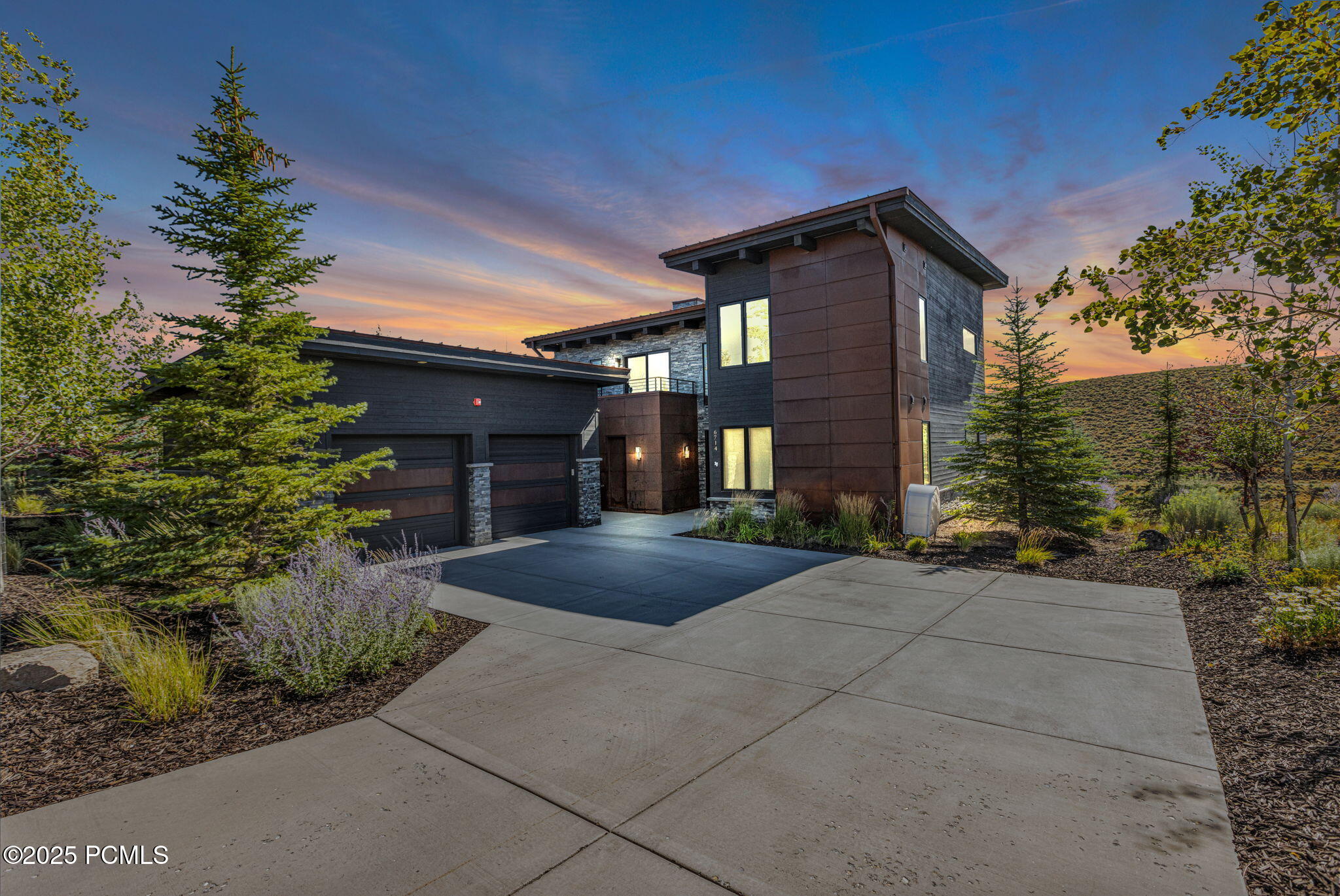 6714 Golden Bear Loop W
