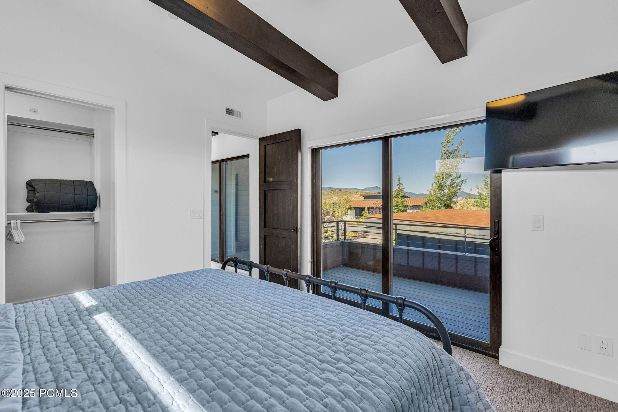 6714 Golden Bear Loop W