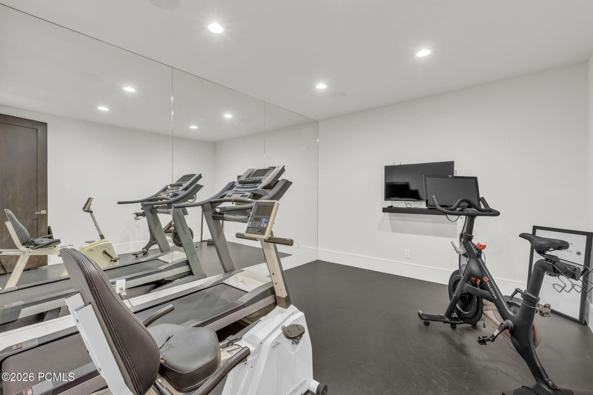 717 W Moose Hill Road