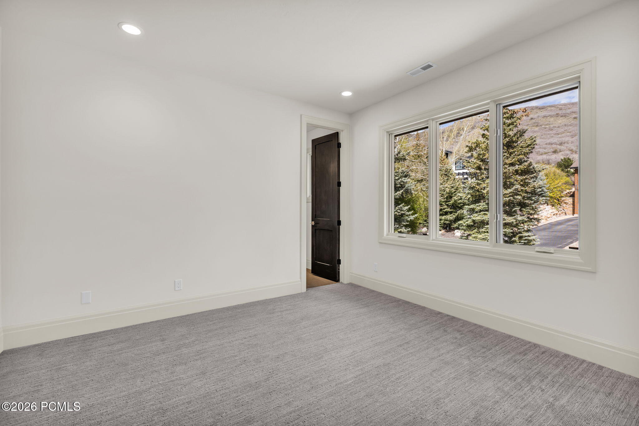 8905 Daybreaker Dr