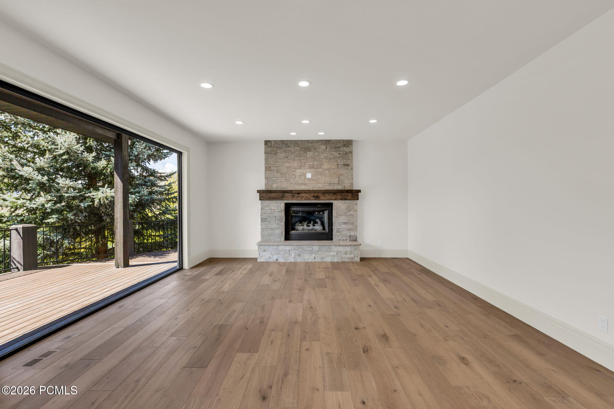 8905 Daybreaker Dr