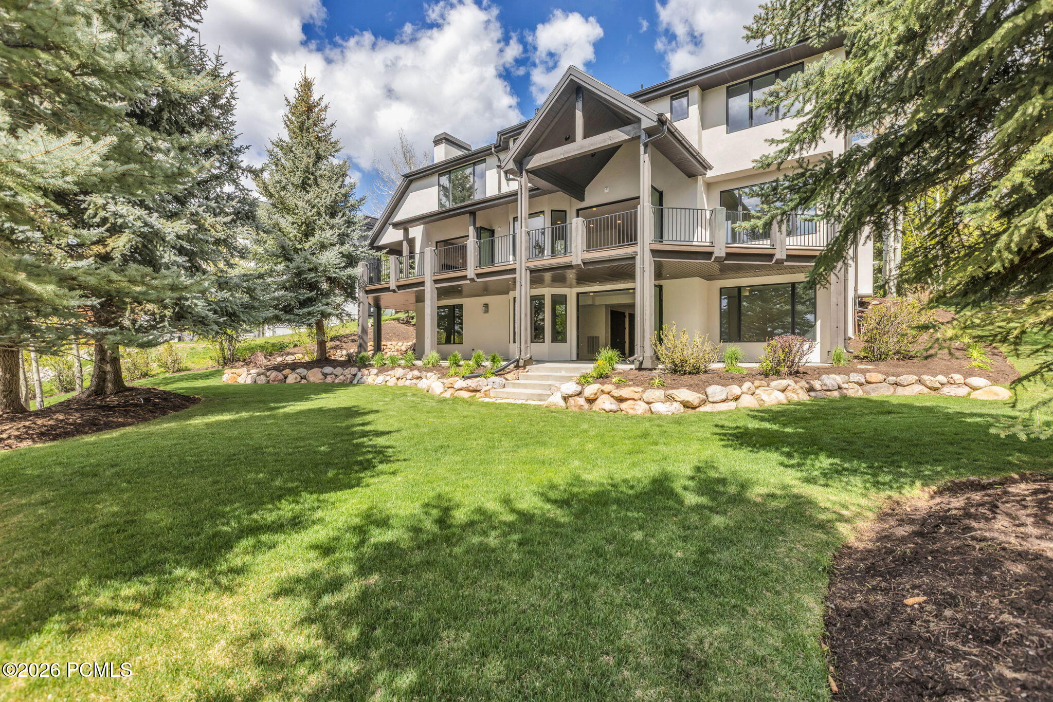 8905 Daybreaker Dr