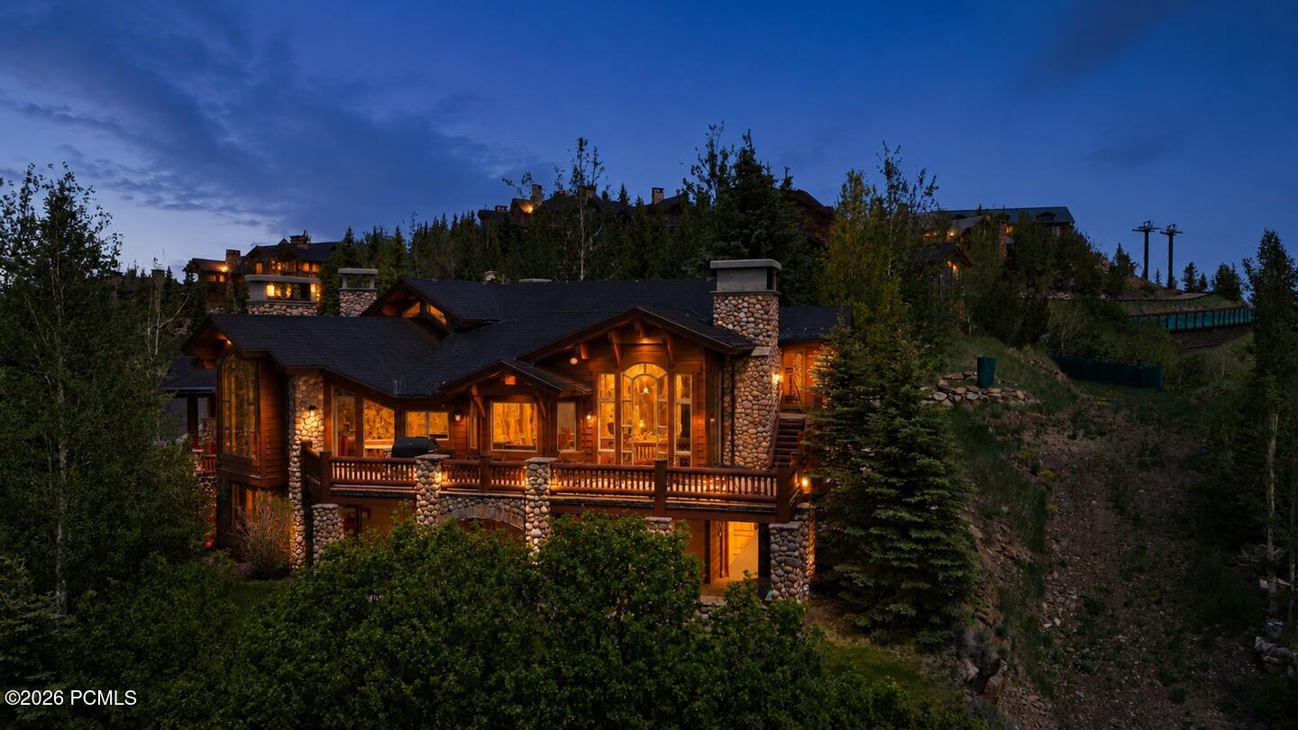 9968 Summit View Dr