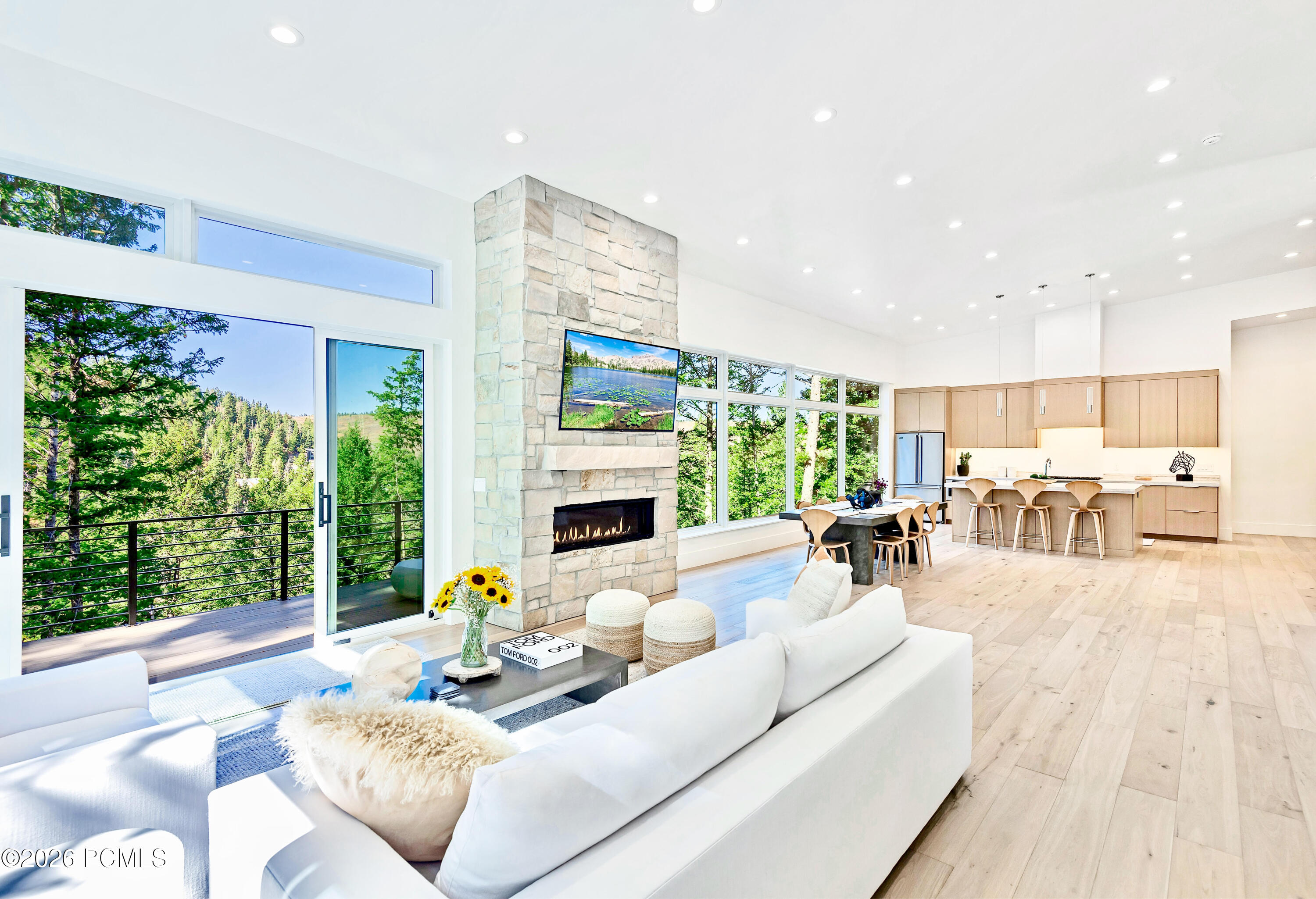 15 Matterhorn Cir