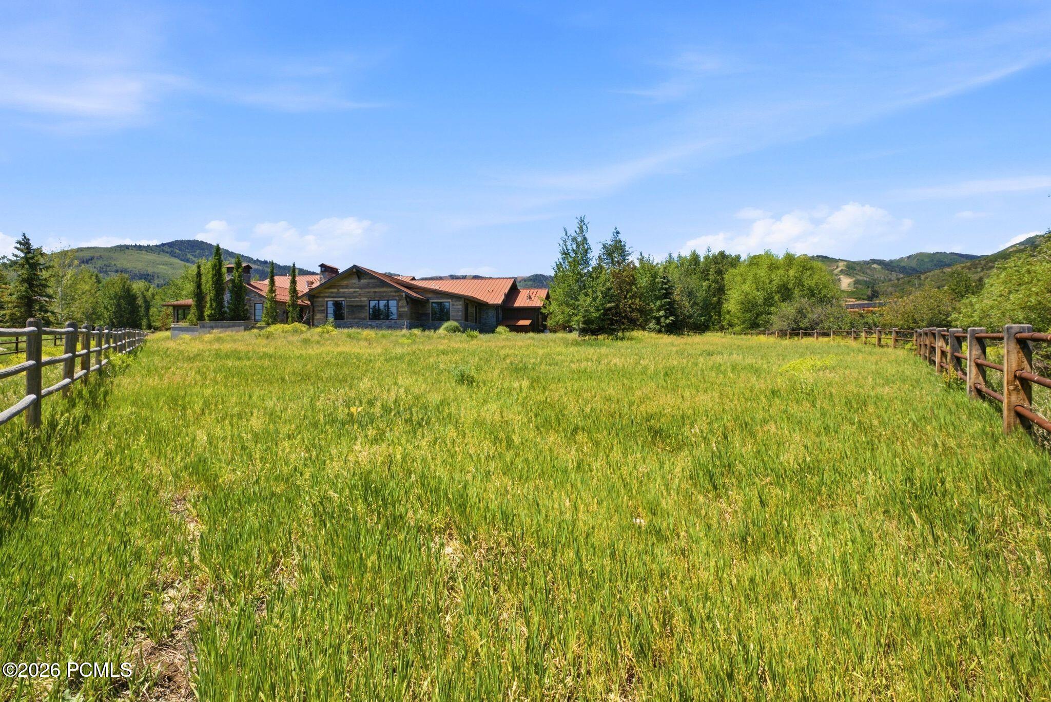 1575 W Old Ranch Rd