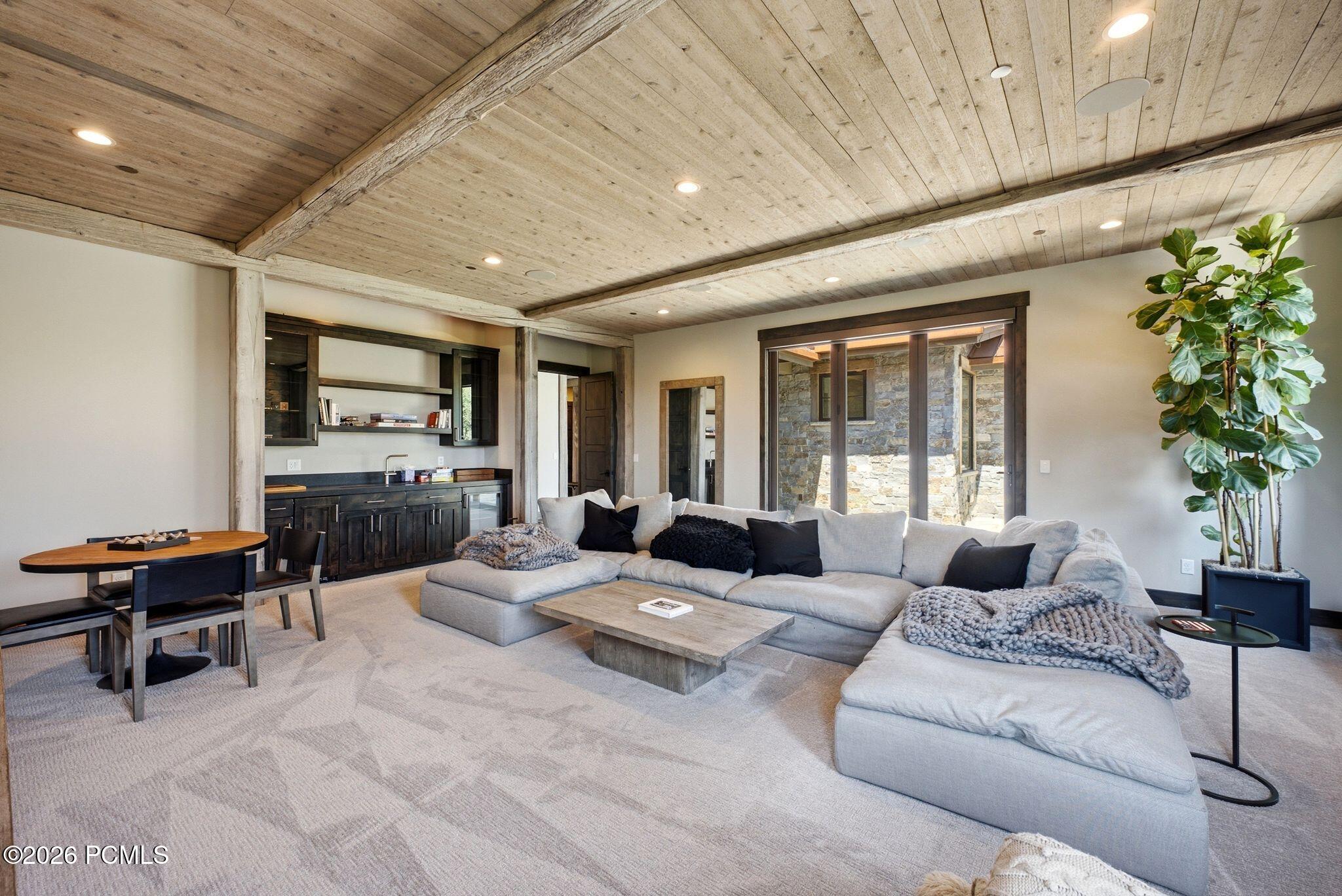 1575 W Old Ranch Rd