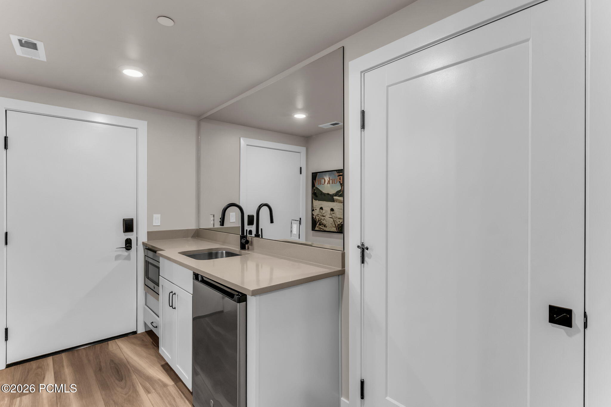 909 W Peace Tree Trl 208 Lo