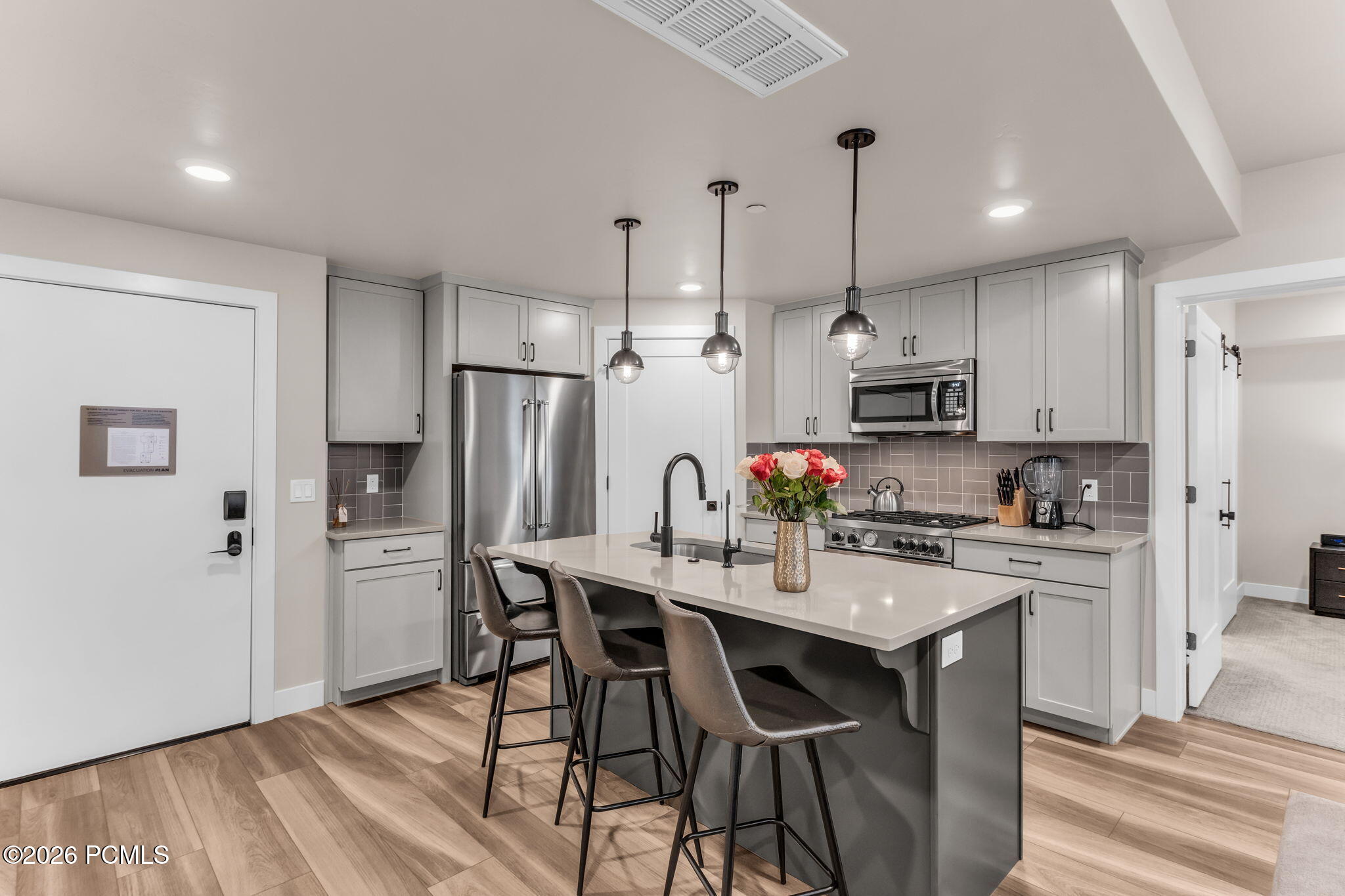 909 W Peace Tree Trl 208 Lo