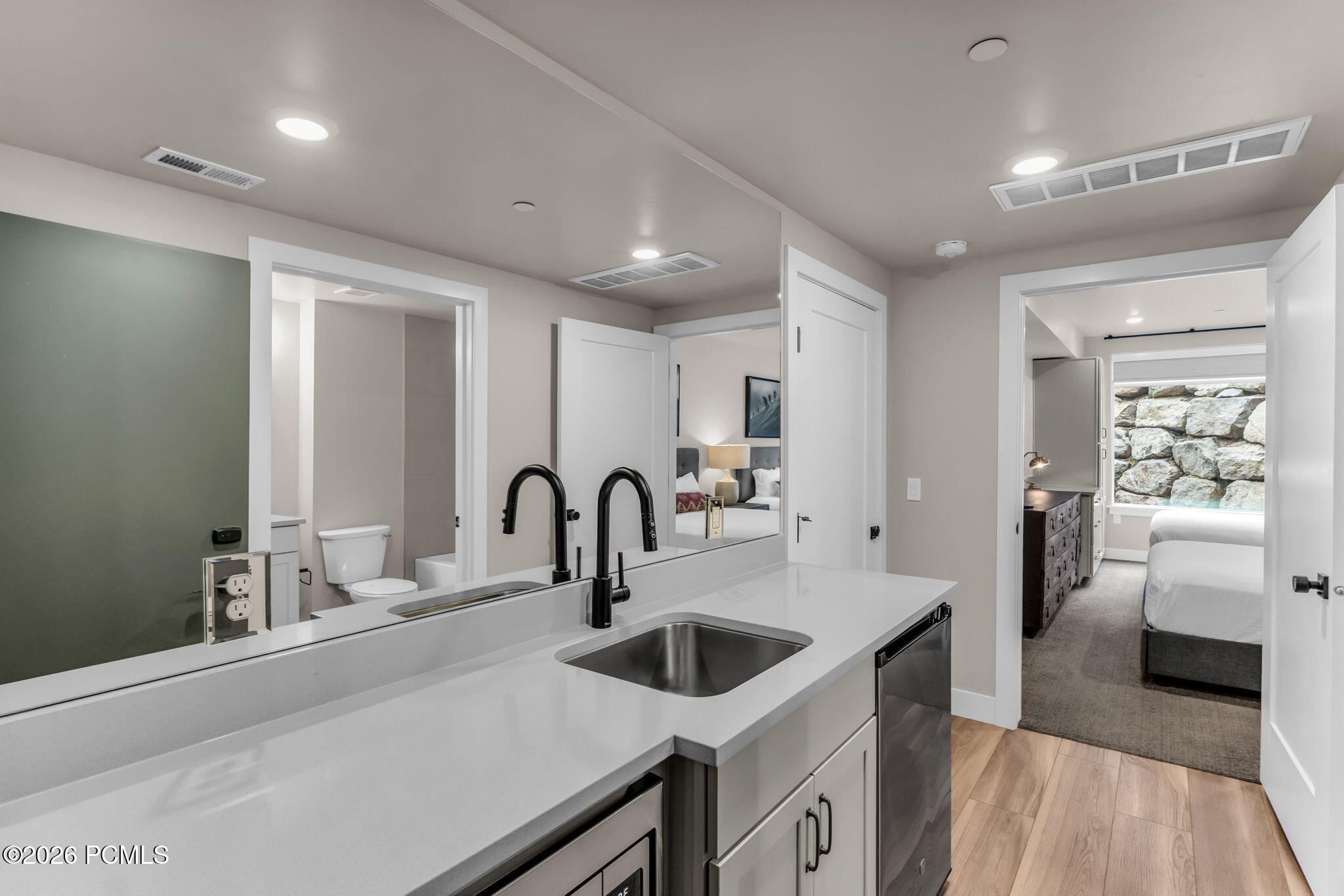 909 W Peace Tree Trl 208 Lo