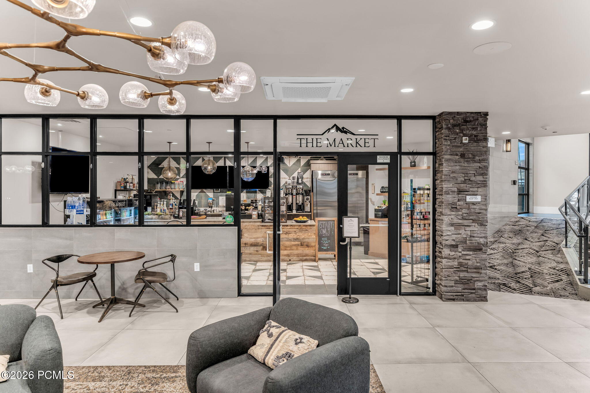 909 W Peace Tree Trl 208 Lo