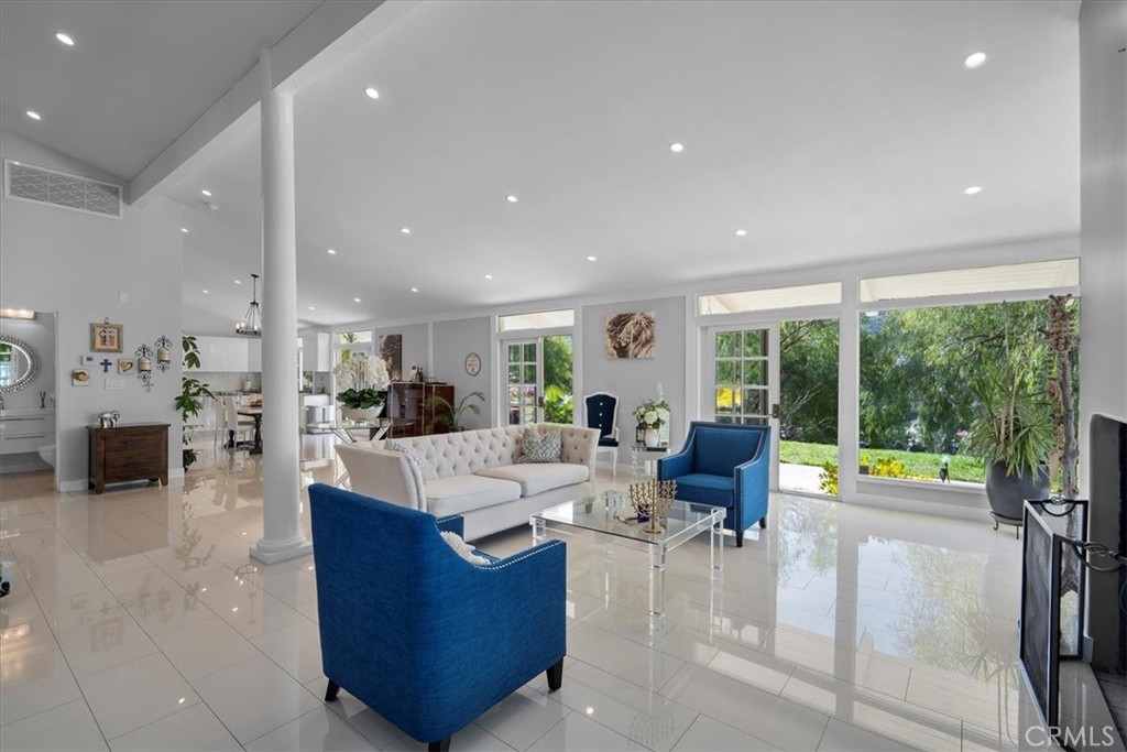 10 Stagecoach Road