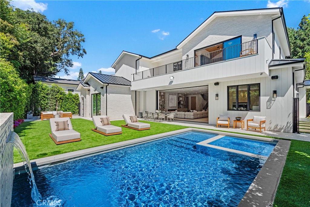 315 Veteran Ave