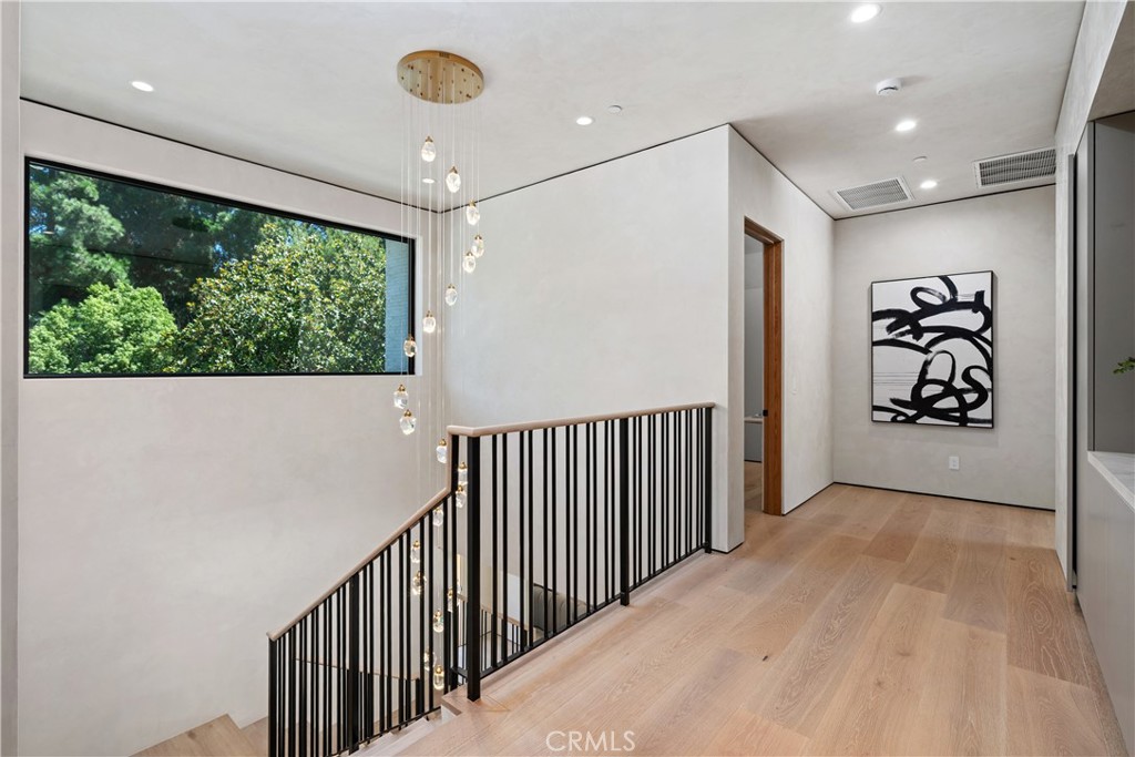 315 Veteran Ave