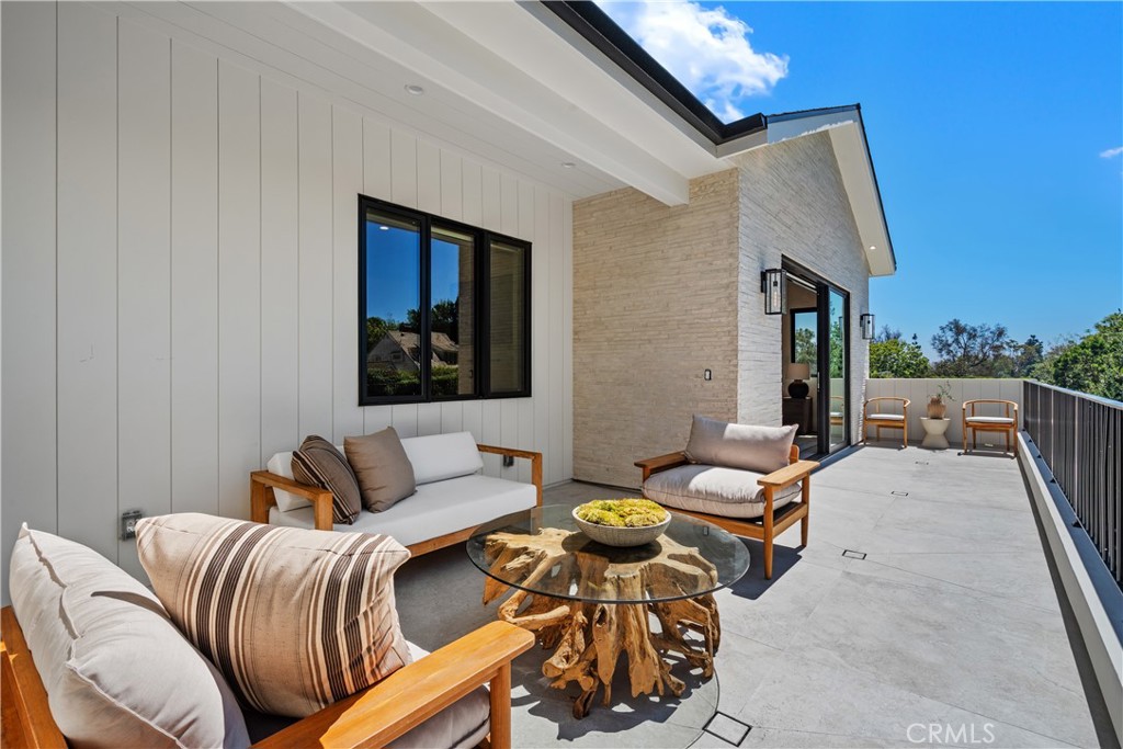 315 Veteran Ave