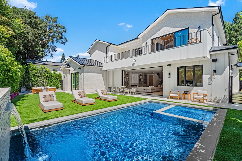 315 Veteran Ave