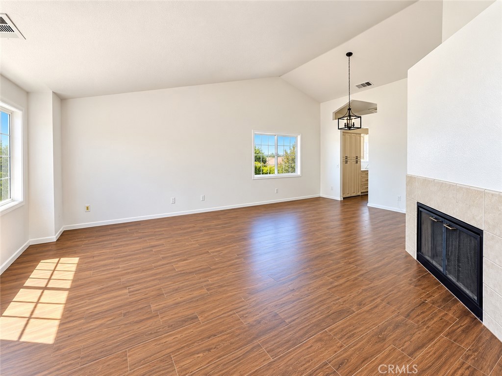 503 E 1st Street