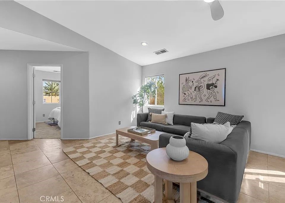 83157 Todos Santos Avenue