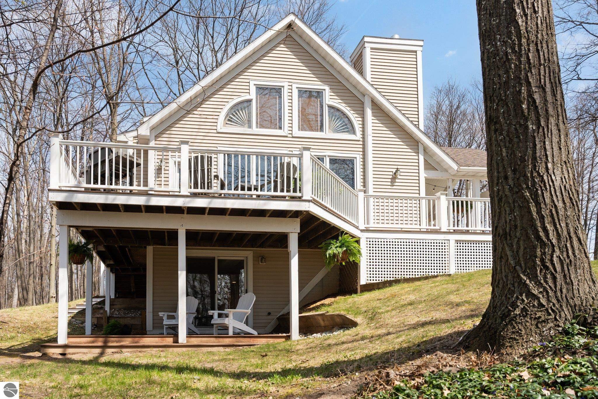 2205 N Birch Le Drive