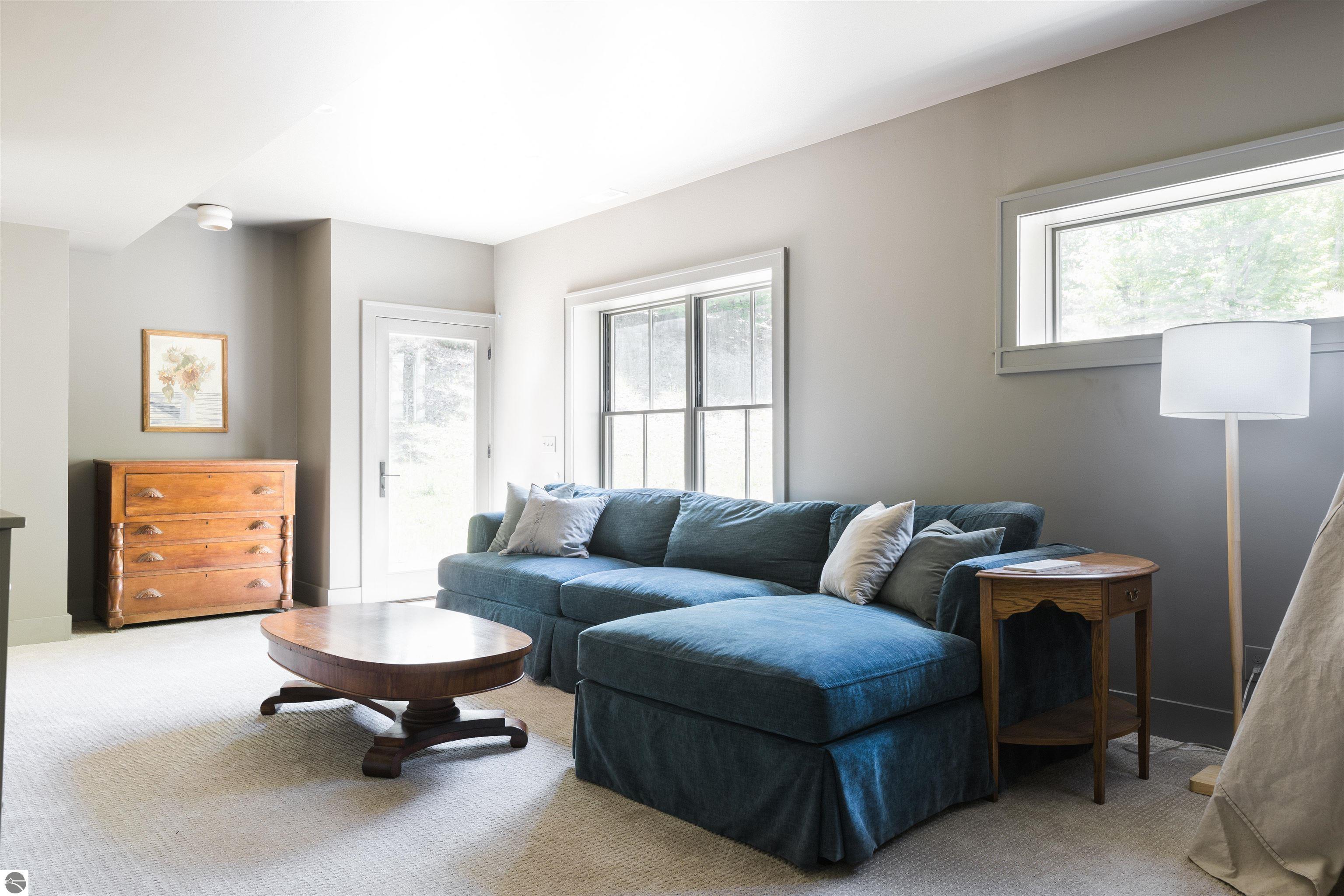 11350 S Cottonwood Drive