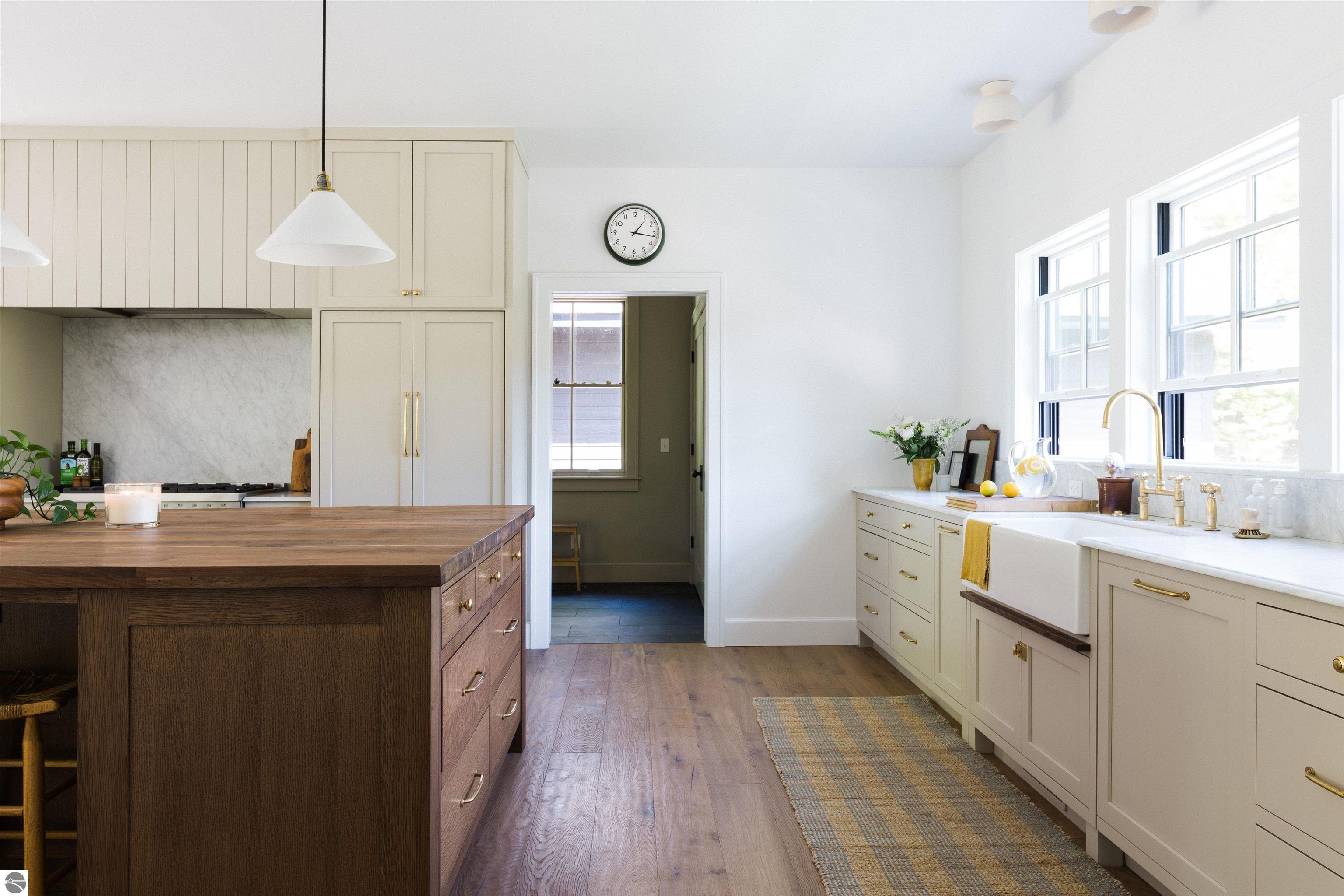 11350 S Cottonwood Drive