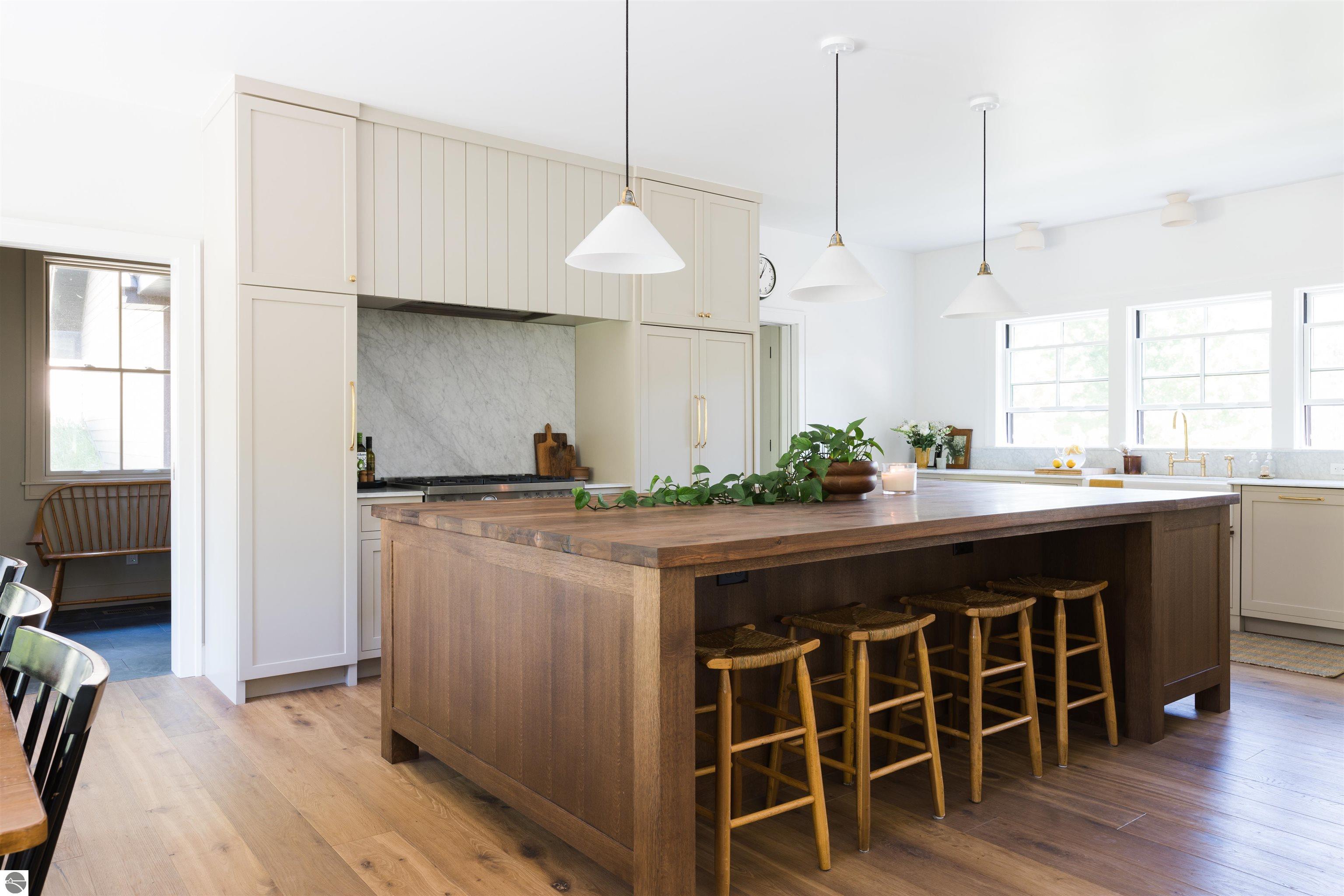 11350 S Cottonwood Drive