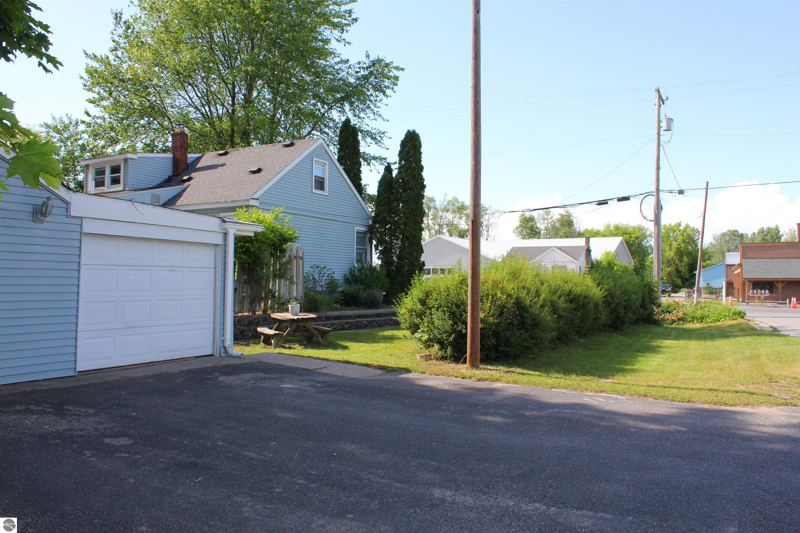 10370 E Cherry Bend Road