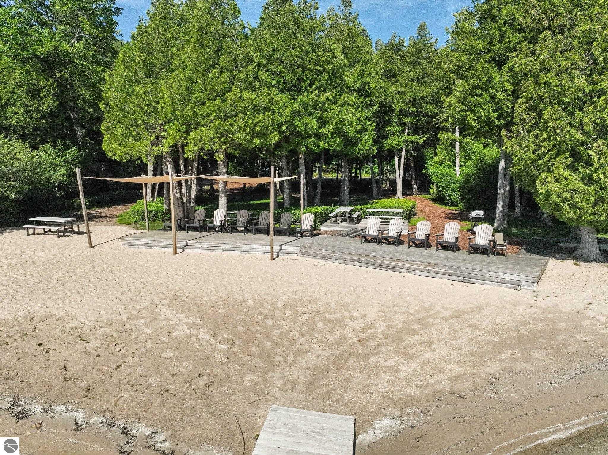 10269 E White Pine Lane