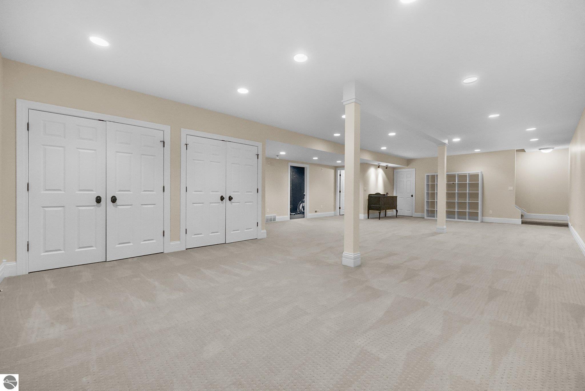 10269 E White Pine Lane