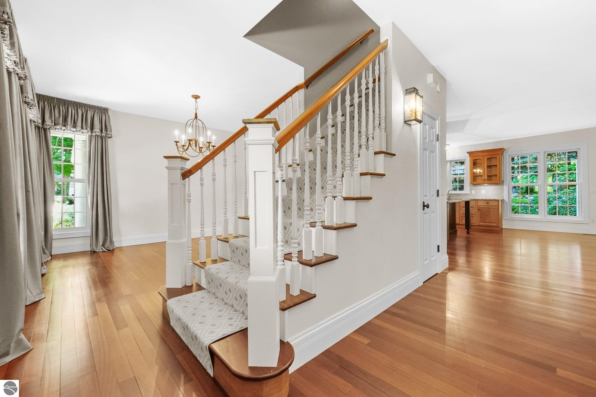 10269 E White Pine Lane