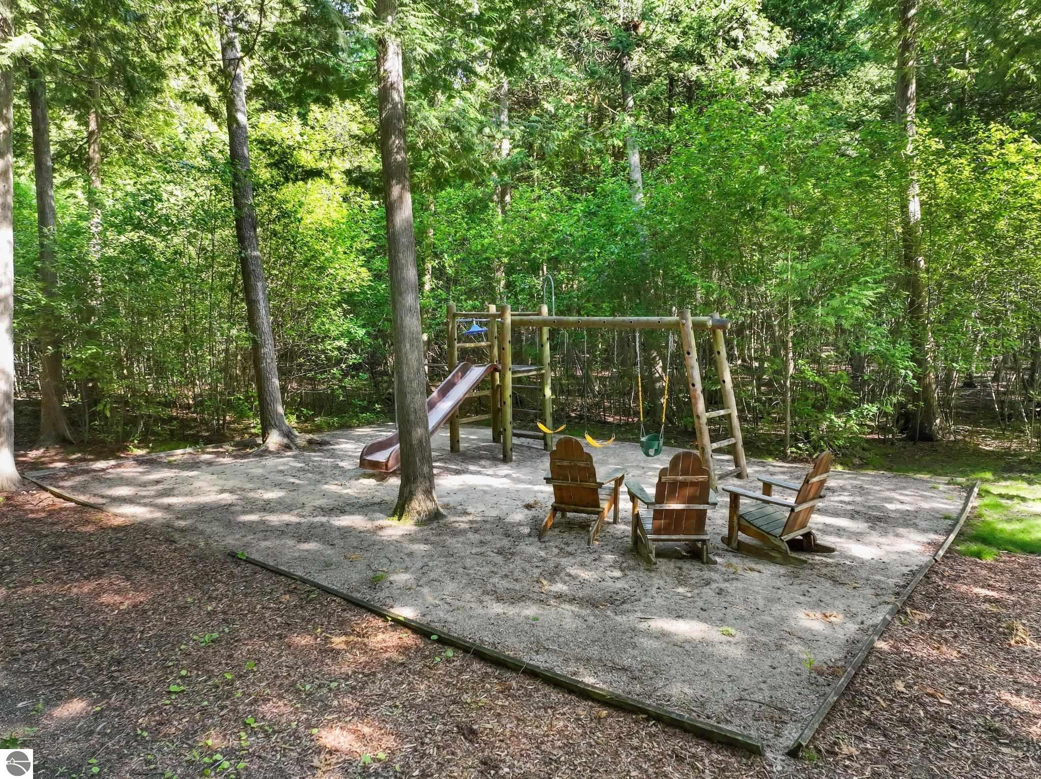 10269 E White Pine Lane