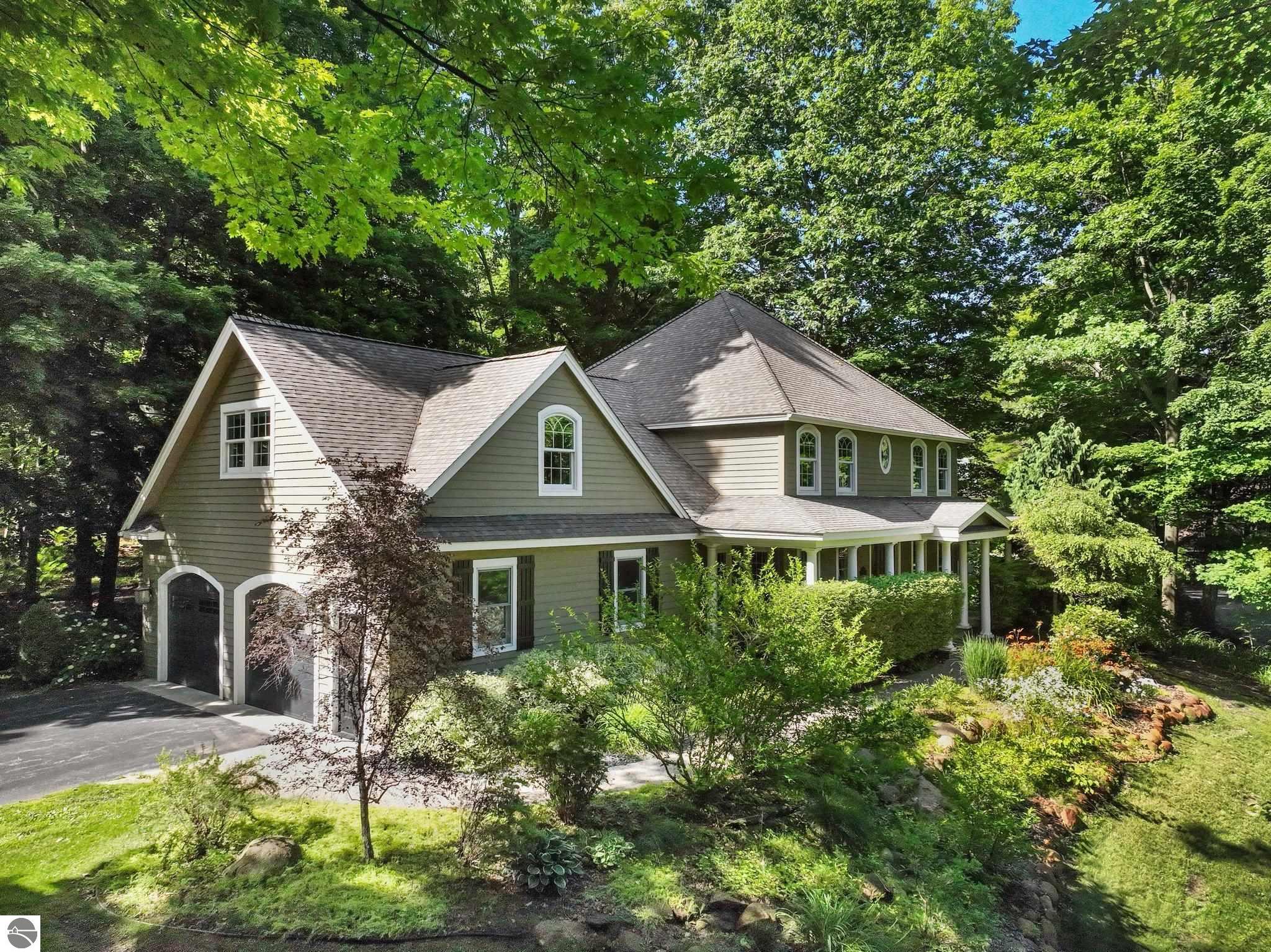 10269 E White Pine Lane