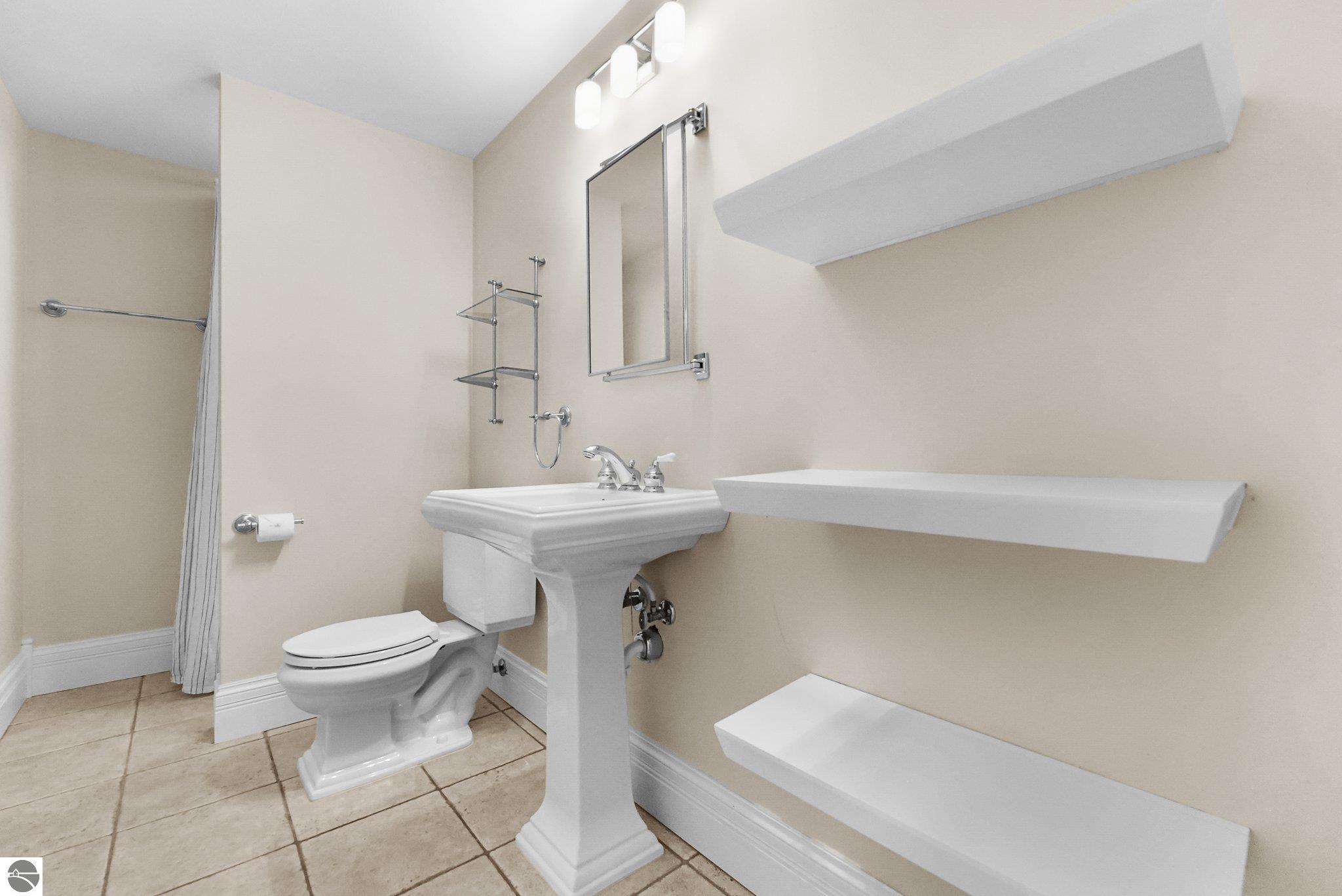 10269 E White Pine Lane