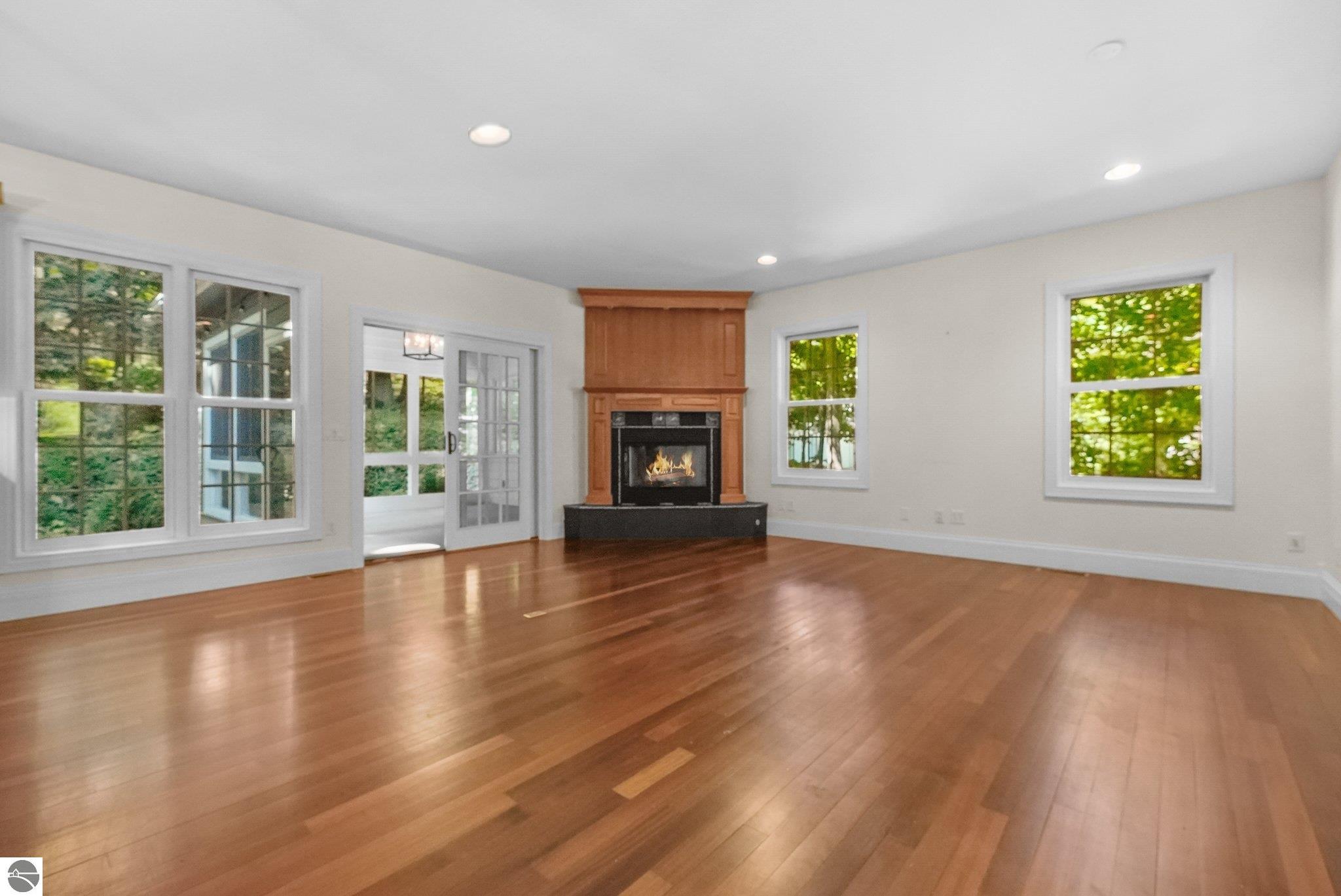 10269 E White Pine Lane